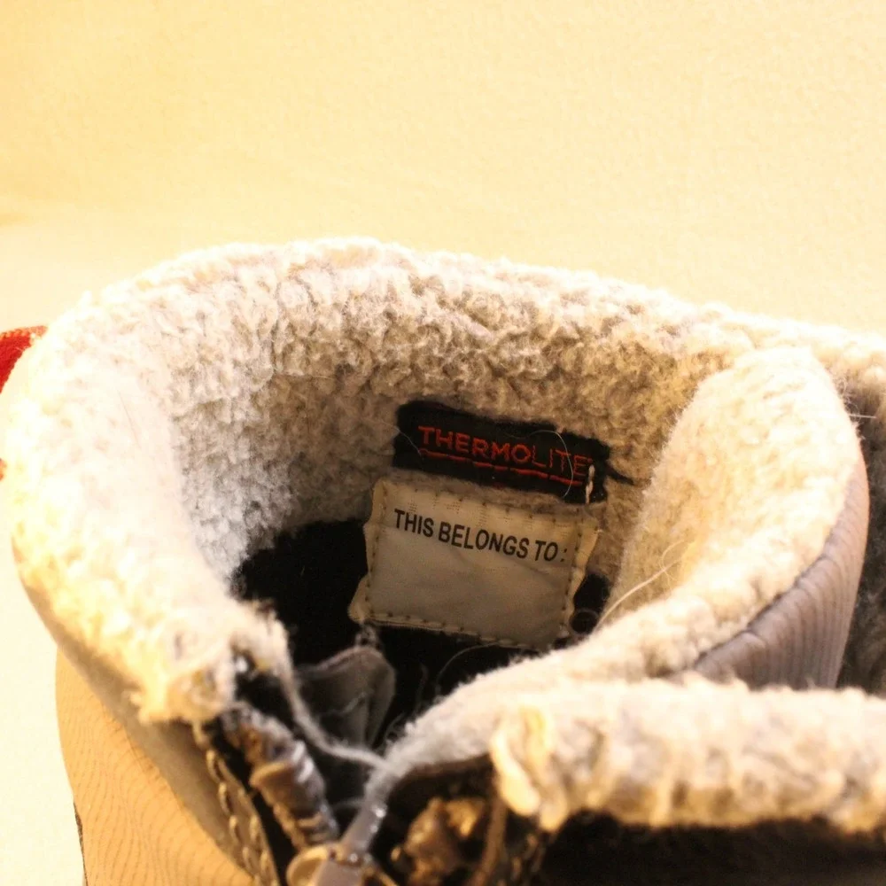 Cat & Jack Boys Thermolite Insulated Winter Boots Gray Black Size 4 Snow Kids